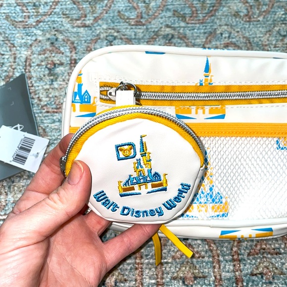 NWT Disney World Waist Fanny Pouch - Picture 2 of 7